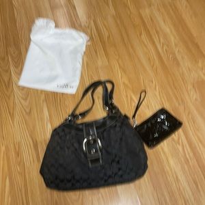 COACH black leather purse approximately 11 X 16 comes with small inside purse
